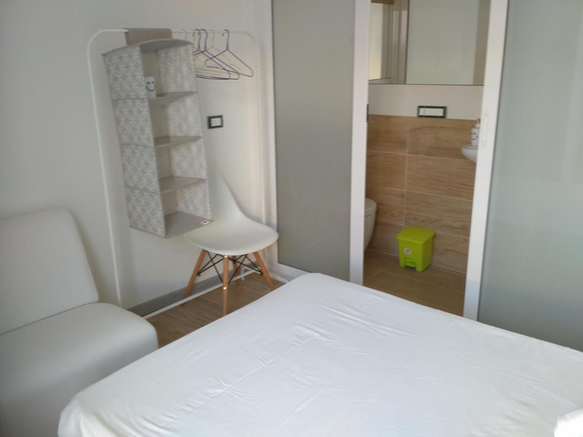 La Casa Di Penelope B&B E Noleggio Bici Elettriche Іспіка Екстер'єр фото