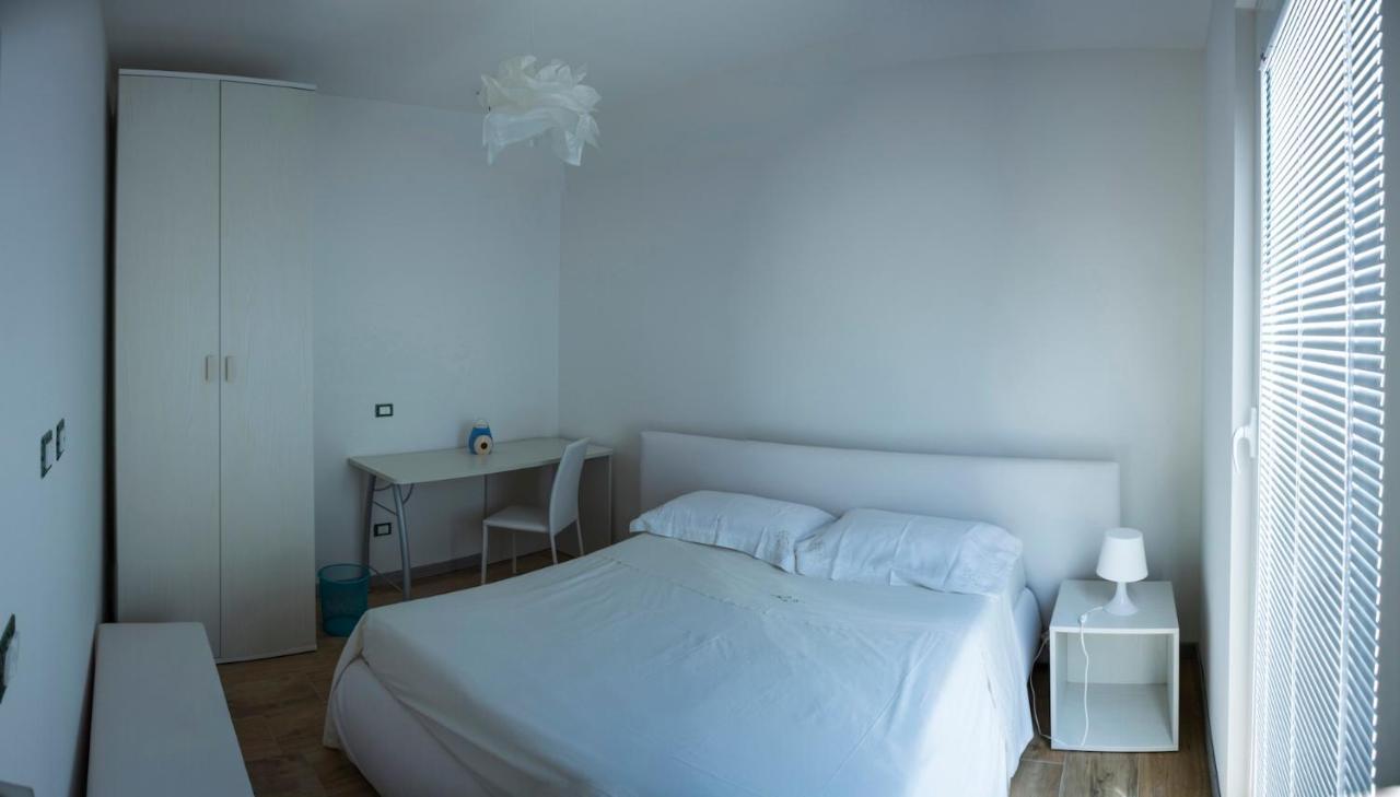 La Casa Di Penelope B&B E Noleggio Bici Elettriche Іспіка Екстер'єр фото